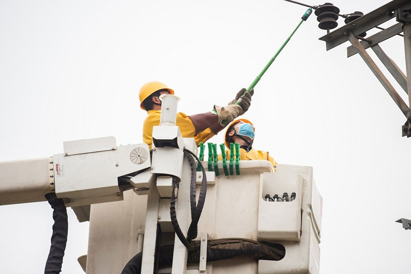 驗(yàn)電器驗(yàn)電